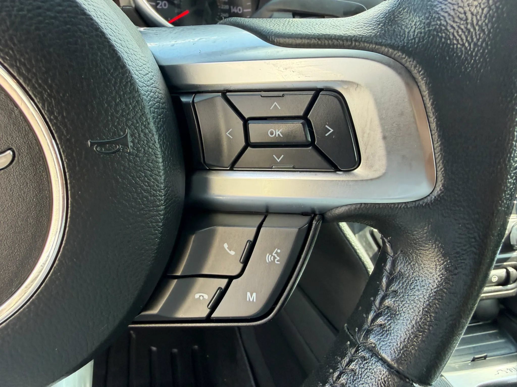 Used 2022 Ford Mustang Coupe w/ Black Accent Package RWD image 30