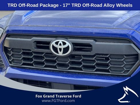 Used 2024 Toyota Tacoma TRD Off-Road AWD/4WD image 33