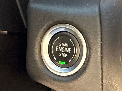 Used 2021 Chevrolet Tahoe LT AWD/4WD image 36
