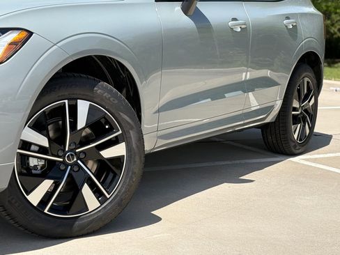 New 2026 Volvo XC60 B5 Core w/ Protection Package Premier image 10