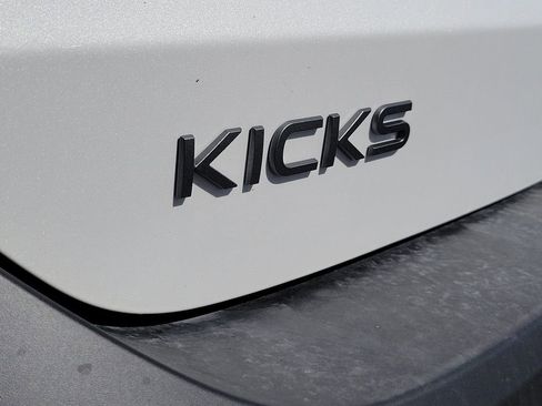 New 2026 Nissan Kicks SR image 16