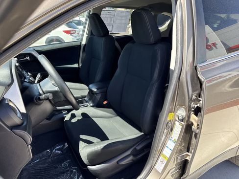 Used 2015 Toyota RAV4 XLE AWD/4WD image 11