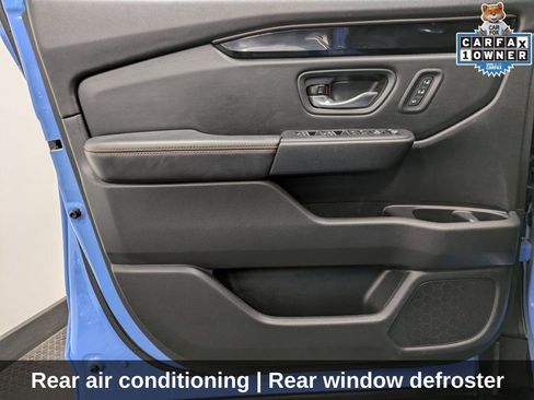 Used 2025 Honda Pilot TrailSport image 10