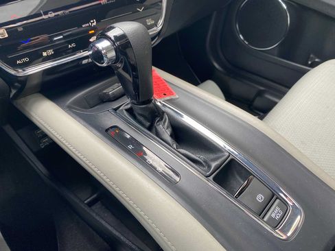 Used 2019 Honda HR-V EX image 22