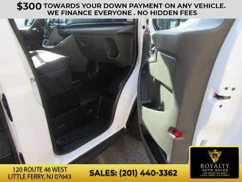 Used 2020 Ford Transit 350 XLT image 31