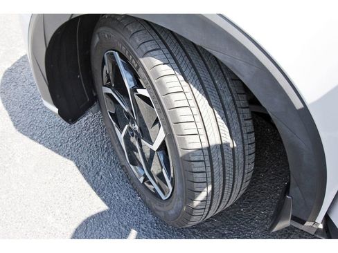 Used 2024 Hyundai Ioniq 5 SEL image 34