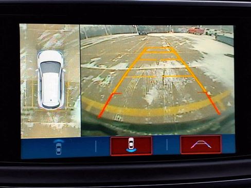 Used 2019 Buick Enclave Avenir w/ Avenir Technology Package image 17