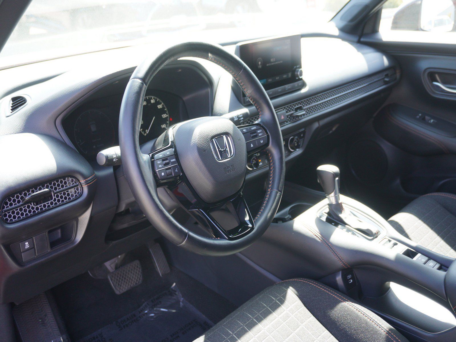 Used 2025 Honda HR-V Sport image 19