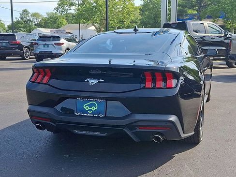 Used 2024 Ford Mustang Coupe RWD image 2