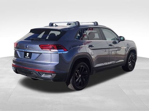 Used 2022 Volkswagen Atlas Cross Sport SE image 9