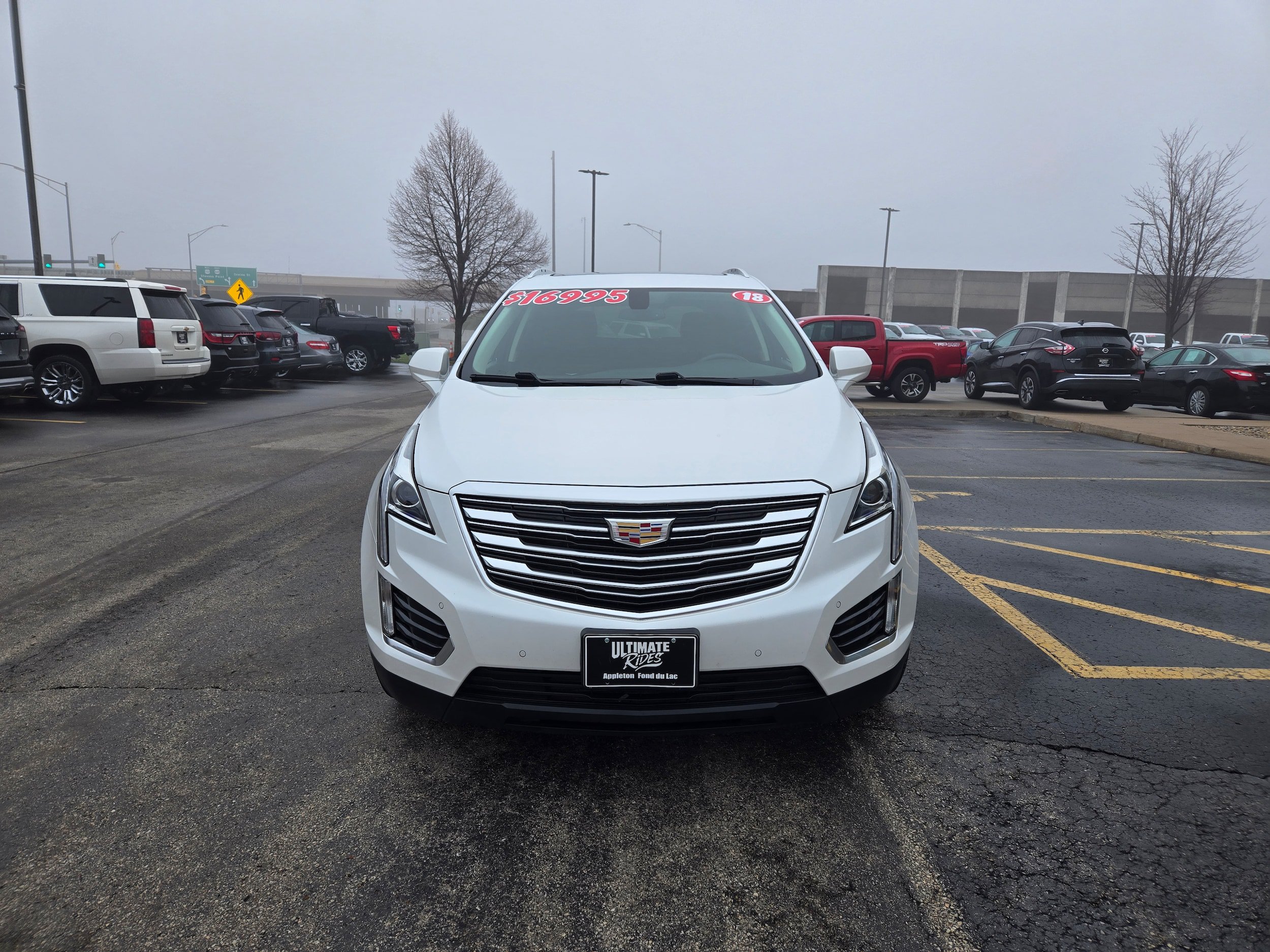 Used 2018 Cadillac XT5 Luxury AWD/4WD image 2