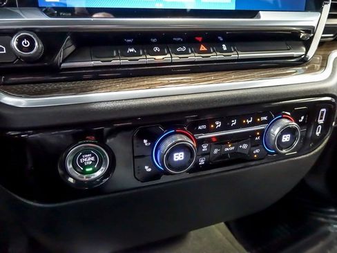 Used 2023 Chevrolet Silverado 1500 LT image 23