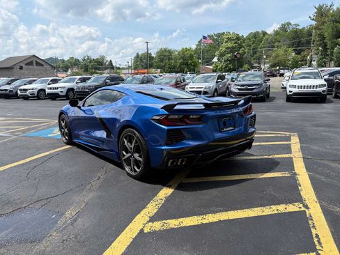 Used 2021 Chevrolet Corvette Stingray Premium Cpe w/ Z51 Performance Package RWD image 3