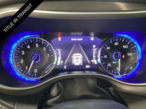 Used 2025 Chrysler Pacifica Select AWD/4WD image 8
