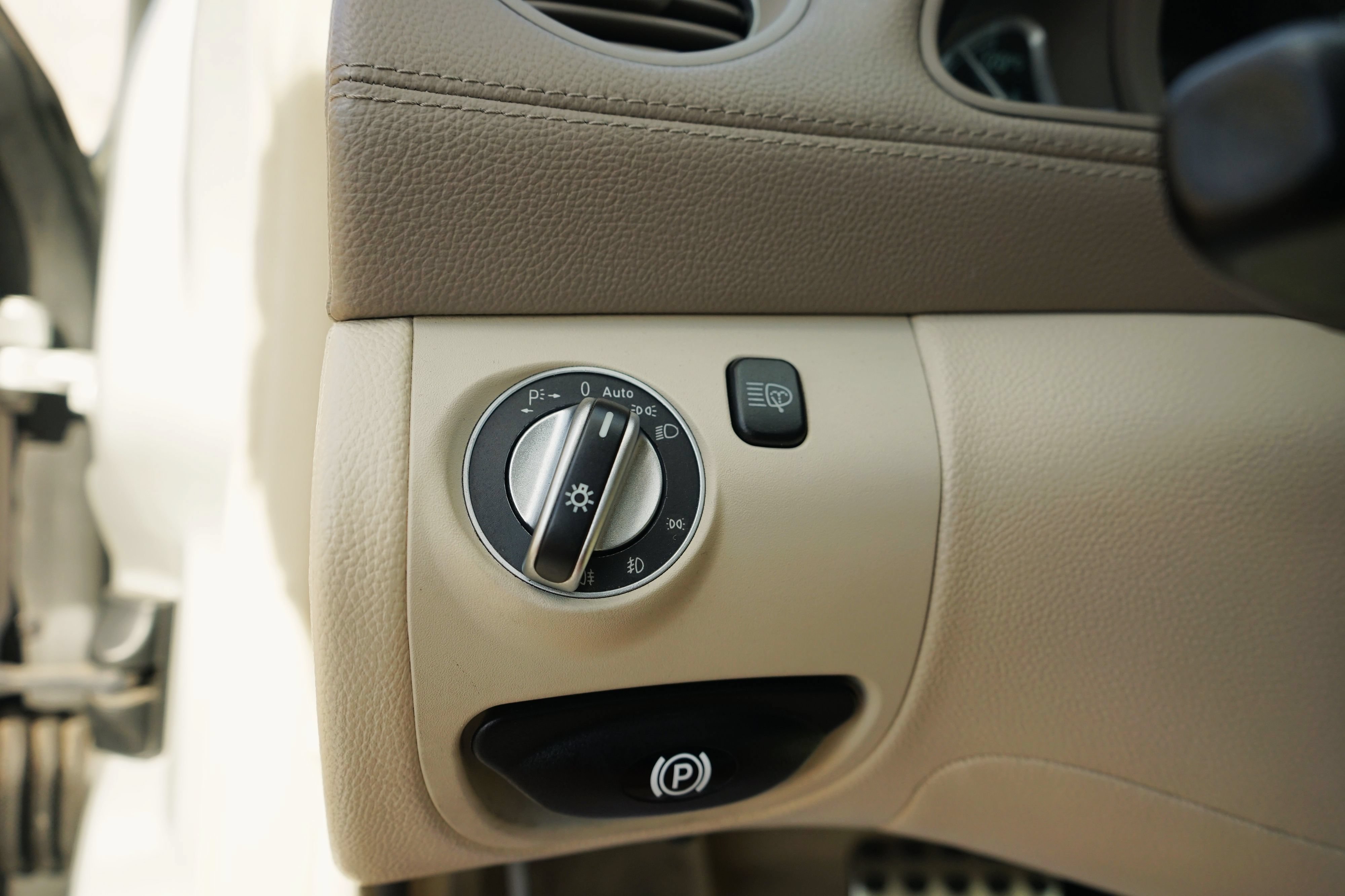 Used 2004 Mercedes-Benz SL 500 image 15