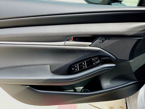 New 2026 MAZDA MAZDA3 2.5 S Sedan w/ Preferred Pkg FWD image 19