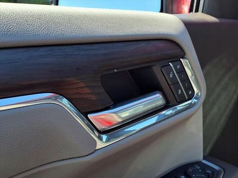 New 2026 GMC Sierra 1500 SLT image 14