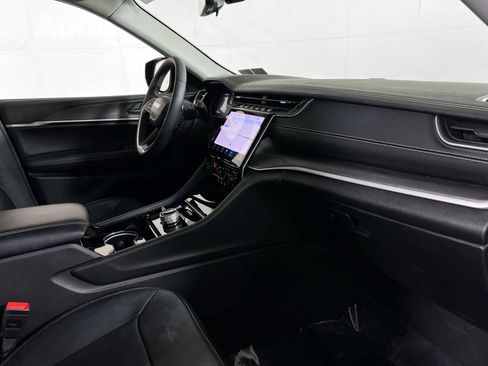 Used 2023 Jeep Grand Cherokee L Limited w/ Luxury Tech Group II image 30