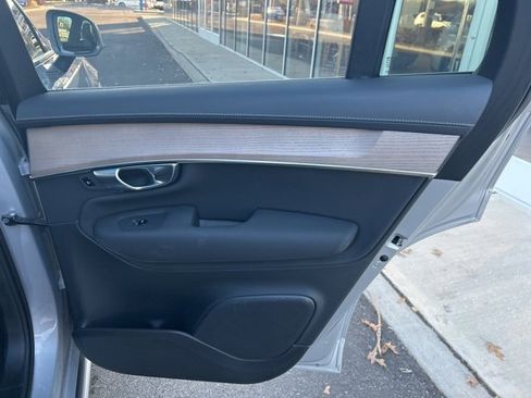 Certified 2025 Volvo XC90 B6 Plus image 12