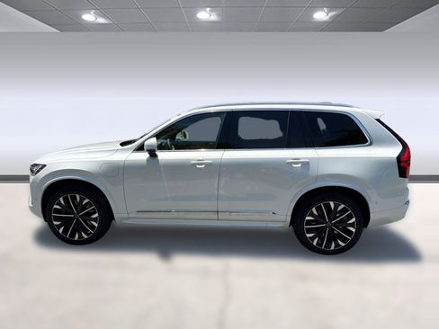 New 2026 Volvo XC90 T8 Ultra w/ Protection Package AWD/4WD image 2