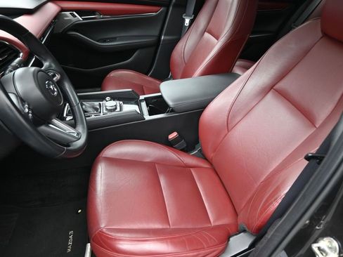 Used 2021 MAZDA MAZDA3 s image 19