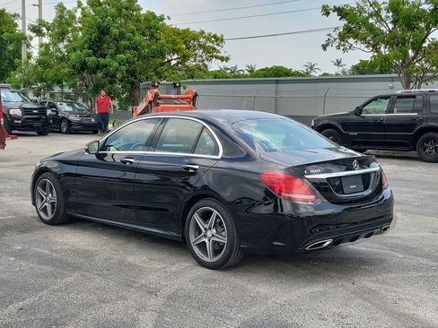 Used 2016 Mercedes-Benz C 300 4MATIC Sedan w/ Multimedia Package image 5