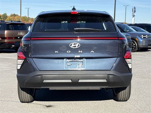 New 2026 Hyundai Kona SE image 25