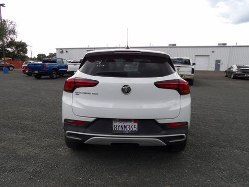 Used 2022 Buick Encore GX Preferred w/ Cold Weather Comfort Package AWD/4WD image 5