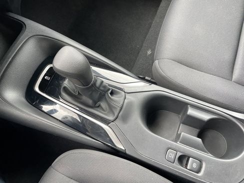 Used 2024 Toyota Corolla LE image 21