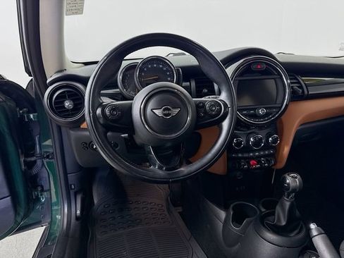 Used 2017 MINI Cooper 2-Door Hardtop image 21