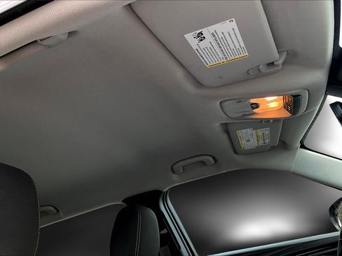 Used 2023 Chevrolet TrailBlazer LS image 19