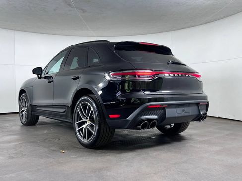 Certified 2026 Porsche Macan AWD/4WD image 3