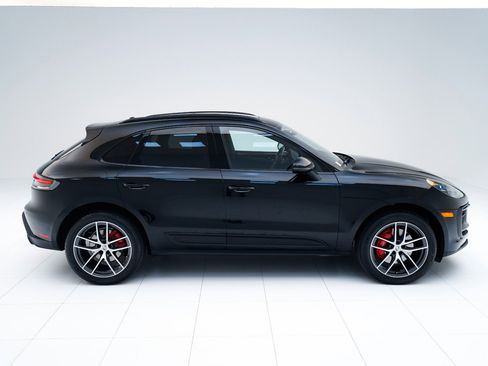 Used 2022 Porsche Macan S image 8