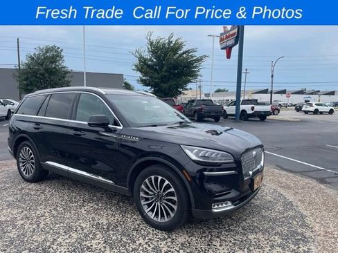 Used 2020 Lincoln Aviator Reserve w/ Elements Package Plus AWD/4WD image 4