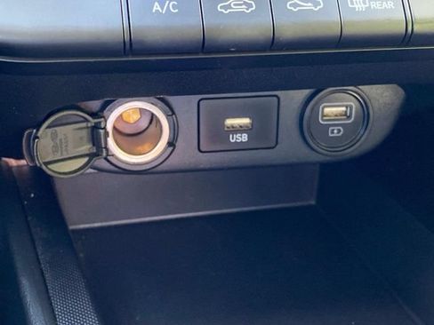 Used 2023 Hyundai Elantra SE FWD image 26