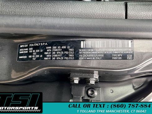 Used 2020 Jeep Renegade Altitude AWD/4WD image 32
