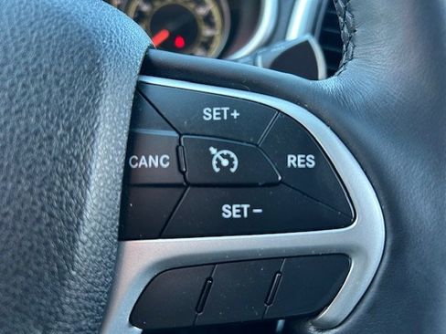 Used 2014 Jeep Cherokee Latitude w/ Cold Weather Group image 24