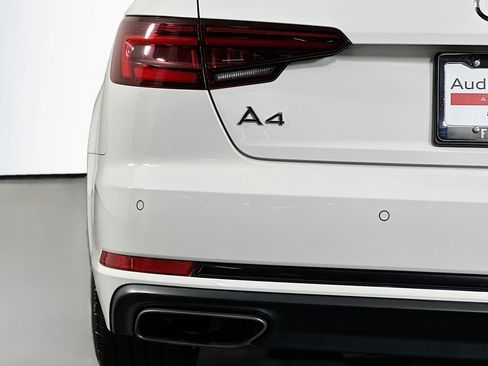 Used 2019 Audi A4 2.0T Premium image 17