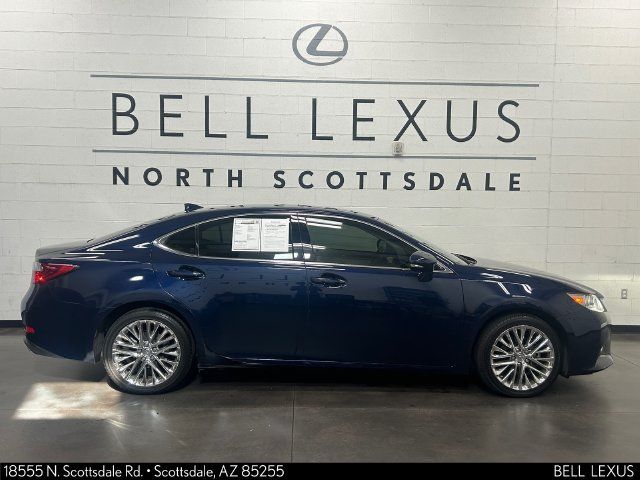 Used 2015 Lexus ES 350 w/ Luxury Package FWD image 3