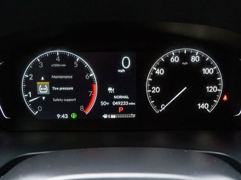 Certified 2023 Honda Pilot TrailSport image 3