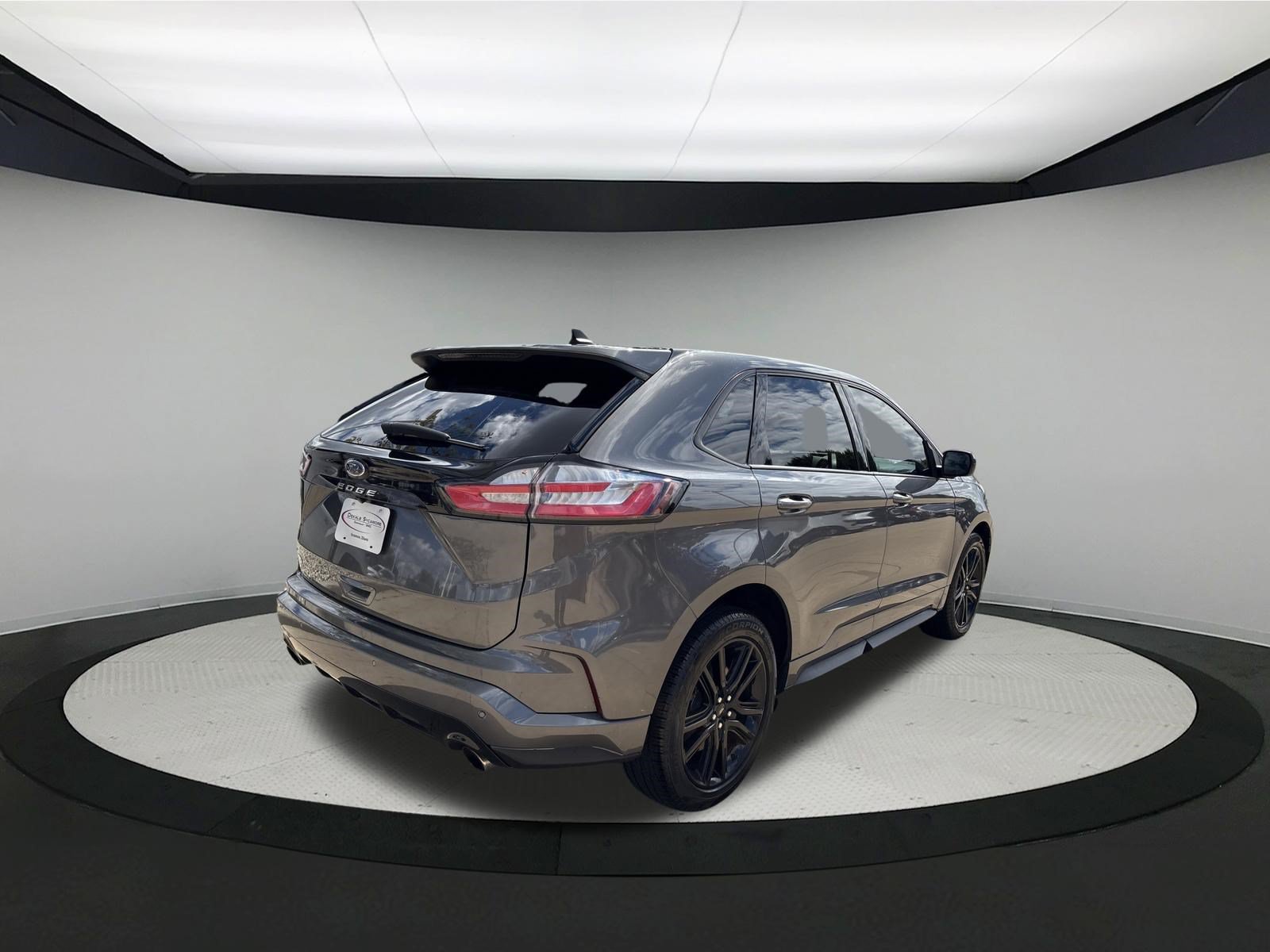 Used 2021 Ford Edge ST-Line AWD/4WD image 5