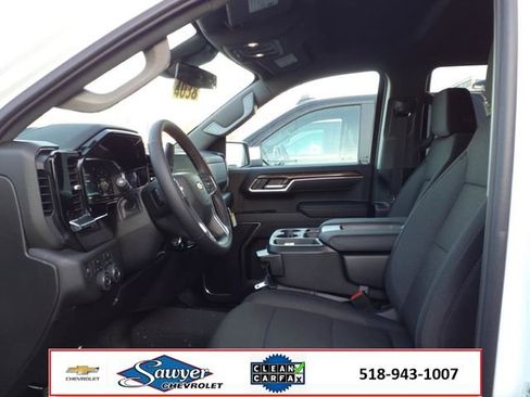 Used 2025 Chevrolet Silverado 1500 LT image 11
