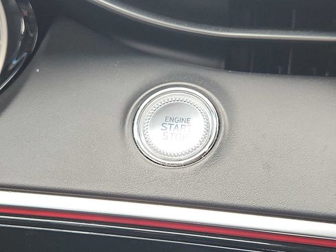 Used 2022 Genesis GV70 2.5T w/ Advanced Package image 23