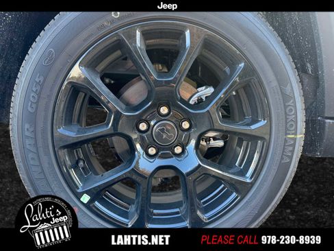 New 2026 Jeep Compass Latitude image 22