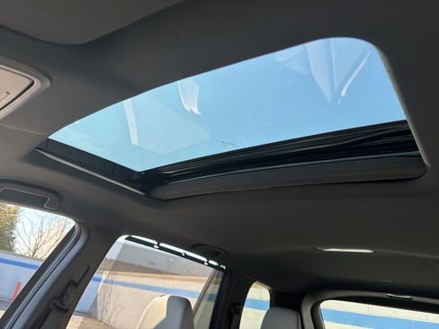 Used 2023 Honda Passport Elite image 11