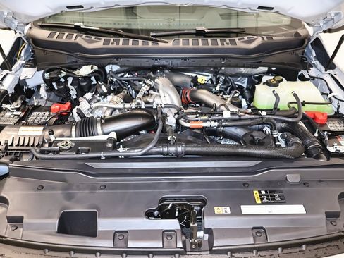 New 2026 Ford F450 Platinum w/ FX4 Off-Road Package image 38