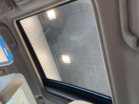 Used 2023 Subaru Forester Limited image 11