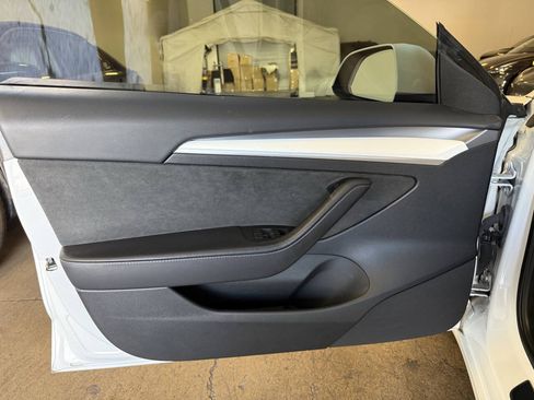 Used 2023 Tesla Model 3 Standard Range RWD image 17