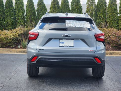 New 2026 Chevrolet Trax RS w/ Driver Confidence Package FWD image 7