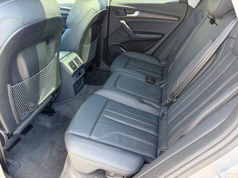 Certified 2023 Audi Q5 e Premium w/ Convenience Package AWD/4WD image 24
